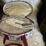 Temptations Old World Red 3QT Casserole Dish,lid,stand, Insulated Carrier, Spoon. Fixed Price $50.00.