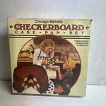 Vintage Chicago Metal The Classic Checkerboard Cake Pan Set 9" Complete. Fixed Price $10.00.