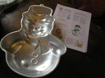 Wilton 1990 Snowman Cake Pan Mold #2105-9495 W/ Instructions. Fixed Price $13.99.