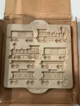 1998 Vtg Pampered Chef Gingerbread Mold Home Town Train 1806 Stoneware Baking. Fixed Price $15.99.