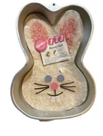 Wilton Easter Bunny Face Cake Pan 2105-9438 Bakeware Spring Holiday Vintage 1992. Fixed Price $8.50.