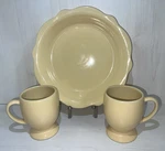 Southern Living Home Hospitality Pie Plate & 2 Pedestal Mugs Butter Yellow Eu. Fixed Price $25.00.