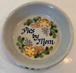 Louisville Stoneware Ky Pies By Mom 9.25 Deep Dish Plate Baker Made In Usa. Fixed Price $49.95.