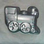 Wilton Train Small Cake Pan 1975 #508-493. Fixed Price $9.99.