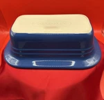 Creuset Enameled Ceramic Stoneware Baking Dish Royal Blue #0630. Fixed Price $38.00.