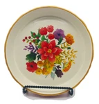 The Pioneer Woman Winter Bouquet 9 Red Pie Pan Plate Christmas Floral New W/tag. Fixed Price $13.99.