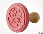 Rosanna Pansino By Wilton Nerdy Nummies Round Stamp 3.25" Logo. Fixed Price $6.99.