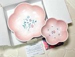 Creuset Of Flower Dishes 12/20CM Shell Pink Petite Collection Jp. Fixed Price $84.55.
