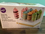 Wilton Treat Pops Display Set 12 Assembled Containers W/ Fill-n-serve Stand. Fixed Price $9.97.