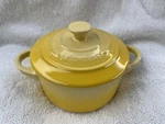 Creuset Stoneware Mini Round Cocotte Casserole Dish With Lid Yellow 8 Oz Nwob. Fixed Price $32.99.