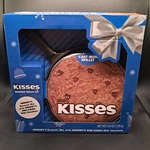 Hershey Kisses Brownie Skillet Kit Nib. Fixed Price $10.99.