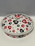 Temptations Pawfetti Covered Baking Serving Dish Dog Cat Prints Hearts New. Fixed Price $22.46.