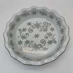 Temptations Winter SW914599 9"WHITE/SILVER Snow Flake Pie/quiche Dish Holiday. Fixed Price $26.45.
