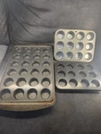 Wilton 24 Mini Muffin Pan & Standard 12 Cupcake Tins Baking Set 3.... Fixed Price $10.39.