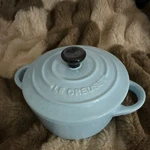 Le Creuset Round Cocotte 10CM Sky Blue Stoneware Ceramic With Lid 500 F. Fixed Price $50.00.