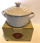 Nib Creuset Petite Round Casserole Mini Cocotte White 8 Oz. Fixed Price $24.74.