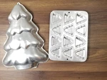Vtg Wilton *set Of 2* 2105-9410 & 2105-8463 Christmas Tree Aluminum Pans. Fixed Price $10.00.