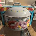 Pioneer Woman Sweet Romance 6.4 Qt. Enameled Mini Dutch Oven With Lid Beand New. Fixed Price $50.00.