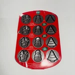 Wilton Non-stick 12 Cookie Pan Christmas Tree Reindeer Snow Man New 2105-1070. Fixed Price $17.99.