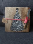 Mud Pie Christmas Holly Tree Serving Set Charcuterie Board Beaded Spreader New. Fixed Price $18.00.
