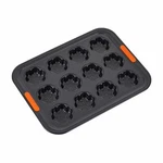 Le Creuset Snowflake 12 Holiday Non-stick Bakeware Cupcake Muffin Tray Pan. Fixed Price $38.00.