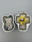 Wilton Singles! Cake Pans Bunny & Cross Inserts Gelatin Mold New 2105-1142 1146. Fixed Price $12.00.