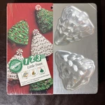 Wilton Little Trees Cake Pan No. 2105-9496 New Vintage 4" Christmas Holiday. Fixed Price $15.99.