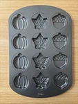 Wilton Whoopie Pan Autumn Fall Acorn Pumpkin Leaf 12 Cavity Nonstick Unused. Fixed Price $19.99.