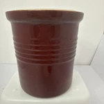 Pampered Chef Stoneware Utensil Holder Cranberry 6. Fixed Price $14.99.