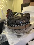 Temptations By Tara 2 Qt Hen Covered Dish Chicken Casserole New In Box Farmhouse. Fixed Price $90.00.