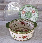 Temp-tations Old World Poinsettia Casserole Baker Dish Cover Trivet 1.75 Qt.. Fixed Price $21.59.