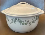Corelle Coordinates Covered Casserole Dish 1.5 Qt Calloway Ivy 2 Piece Stoneware. Fixed Price $8.69.