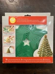 Wilton Cookie Christmas Tree KIT-10 Cutters, Tips, 3 Bags. Fixed Price $9.99.