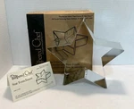 The Pampered Chef Form/insert Star #1545 Silver Tone Metal. Fixed Price $16.00.