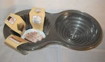 Wilton Cupcake Pan Giant Dimensional 3-D Bakeware New. Fixed Price $54.00.