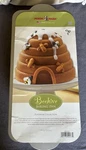 Nordic Ware - Beehive Baking Pan 10 Cups (2.4L) Cat# 54537 New Spring. Fixed Price $22.00.