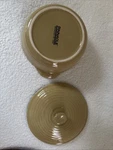 Pinnacle Ceramic Covered Baker Casserole Dish Non-stick Bakeware Heritage 7". Fixed Price $22.00.