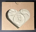 Vintage 2002 Pampered Chef Peace Earth Heart Cookie Mold Stoneware #2926 Usa. Fixed Price $5.99.