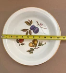 Evesham Royal Worcester Gold Large Round Pie Baker England 10 1/2" Misc. Fruits. Fixed Price $5.99.
