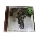 Lot Of 21 Brett Eldredge Merry Christmas (welcome The Family) Case Cracked. Fixed Price $59.99.