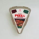 Gourmet Kitchen Glass Pizza Container. Fixed Price $15.00.