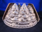 Nordic Ware Holiday Tree W/ Train Cake Baking Pan 10 Cup Heavy Cast Aluminum New. Fixed Price $29.95.