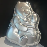 Wilton Cake Disney Winnie The Pooh Pan Mold 1995 #2105-3000 Retired. Fixed Price $12.99.