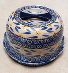 Temptations Old World Blue 3PC. Chip&dip/cake Stand. Fixed Price $35.00.