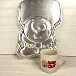 Wilton Ziggy Baking Cake Pan Mold Mug Office Retirement Party Co-worker 502-7628. Fixed Price $18.99.
