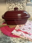 Pampered Chef Oval Cranberry Stoneware Dutch Baker QT/3 With Lid. Fixed Price $24.00.