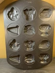 Wilton Ultra Bake 12 Cavity Cookie Pan Boys Birthday Sports Party. Fixed Price $8.82.