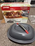 Pyrex Healty Roaster 4 Qt. Healthy Rack Set Metal Lid Smart Essentials. Fixed Price $42.00.