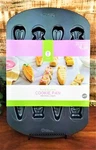 Wilton Cookie Pan Mold Spring Easter Bunny Rabbits Carrots Non Stick Nos 2012. Fixed Price $12.52.