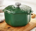 Pioneer Woman Stoneware 2 Cup Snowflake Cocotte With Lid, Green Vintage Lace. Fixed Price $9.73.